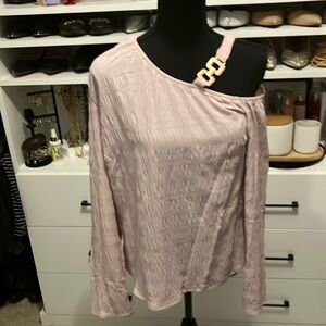 Women’s size large pink off the shoulder long sleeve top.